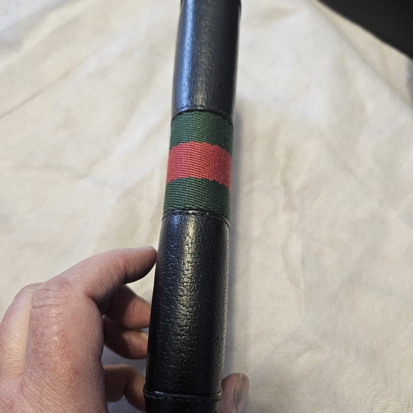 Gucci Black Wallet with Green and Red Stripe Zip Around - Picture 3 of 7